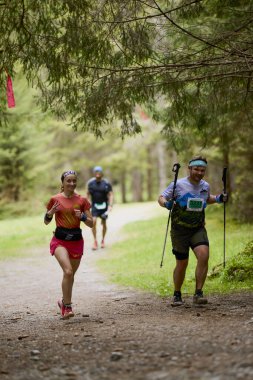 Moieciu Romanya 18 Mayıs 2024. Salomon Eco Run Moieciu Romanya Maratonundan görüntüler.