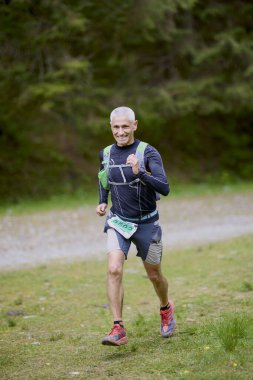 Moieciu Romanya 18 Mayıs 2024. Salomon Eco Run Moieciu Romanya Maratonundan görüntüler.