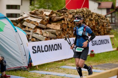 Moieciu Romanya 18 Mayıs 2024. Salomon Eco Run Moieciu Romanya Maratonundan görüntüler.