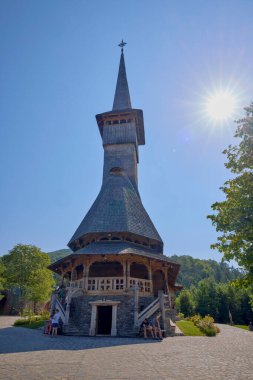 Romanya 'daki Maramures Romanya 12 Temmuz 2024' te Barsana Manastırı 'nı bir yaz günü ziyaret etti.