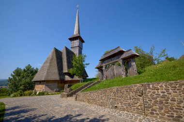 Romanya 'daki Maramures Romanya 12 Temmuz 2024' te Barsana Manastırı 'nı bir yaz günü ziyaret etti.