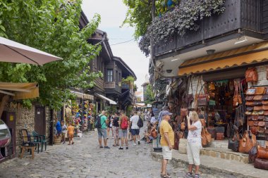 Nessebar Bulgaristan 30 Ağustos 2024 tarihinde, kültür ve mimari karışımı bir şehir olan Nessebar Bulgaristan 'ın eski tarihi merkezinden görüntüler.