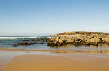 Cantabria, Santander Körfezi, Playa de Los Tranquilos kumsalı.