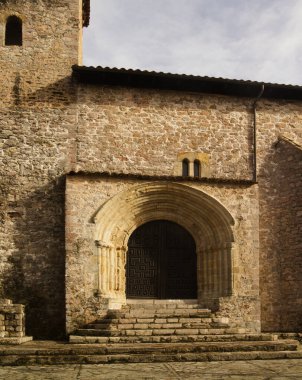 Iglesia de Santa Mara del Conceyu, Llanes, İspanya 'daki kilise