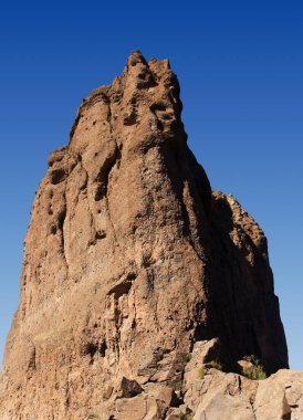 Gran Canaria, adanın merkezi manzarası, Las Cumbres, ie The Summits, Roque Bentayga formasyonu Caldera de Tejeda