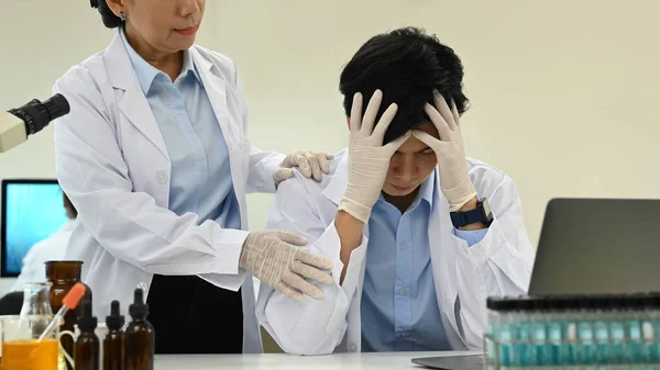 Stressed Male Scientist Feeling Tired Upset Having Problems Results Experiment — Stock Photo, Image
