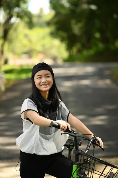 Portrait Smiling Teenage Girl Bike City Park People Outdoor Activity — Stock Photo, Image