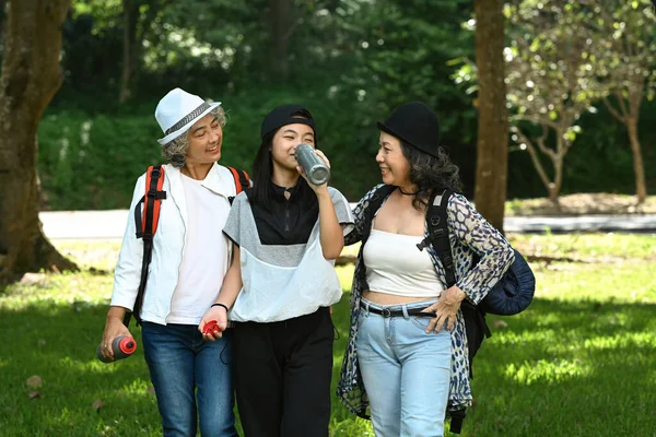 Joyful Senior Friends Teenage Girl Walking Summer Park Beautiful Day — Stock Photo, Image