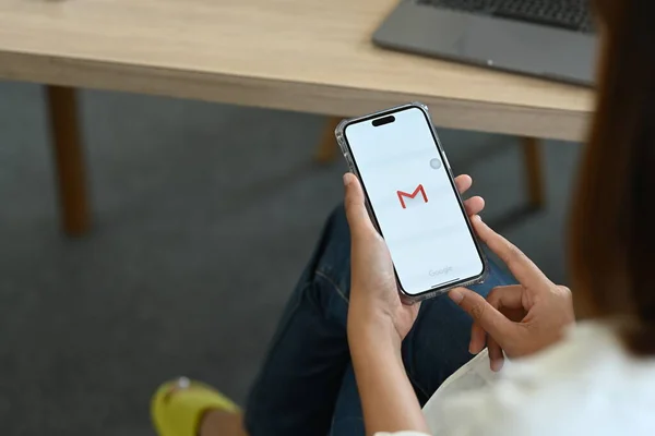 ยงใหม ประเทศไทย ลาคม 2022 Iphone Pro Gmail แอพบนหน าจอ Gmail — ภาพถ่ายสต็อก