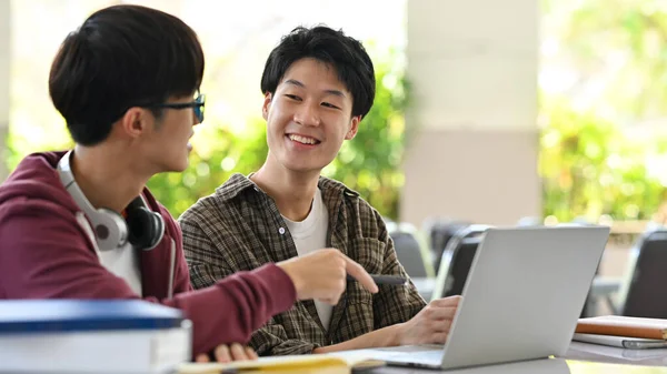 Group Students Working Academic Project Preparing Exam Together Education Learning — Stock Photo, Image