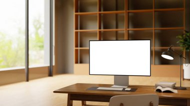 Masaüstü bilgisayarı ve masa lambası minimalist ofis içinde ahşap masa üzerinde modern çalışma alanı oluşturuldu.