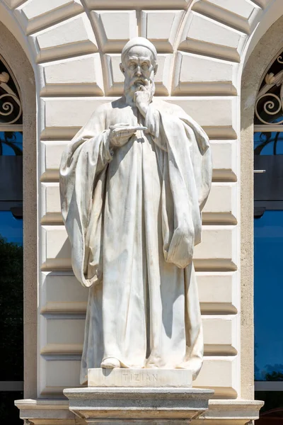 Відень Австрія Червня 2023 Статуя Художника Титана Фасаді Віденського Художнього — стокове фото