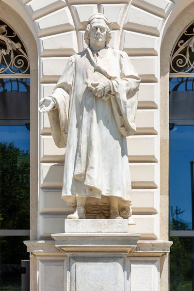 Viena Austria Junio 2023 Estatua Del Artista Donato Bramante Fachada — Foto de Stock