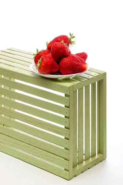 Red Ripe Strawberries Plate Box — Stock Photo, Image