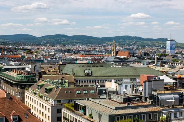 ウィーン オーストリア 2023年6月13日 セントスティーブン大聖堂の展望台からのウィーンの眺め ストック画像