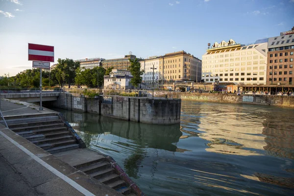 Vienna Austria Giugno 2023 Finanziamento Del Canale Del Danubio Vienna — Foto Stock