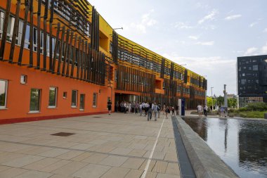 Viyana, Avusturya - 16 Haziran 2023: Viyana Ekonomi ve İş Üniversitesi Akademik Binası