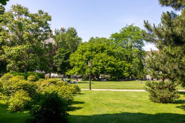 Viyana, Avusturya - 19 Haziran 2023: Viyana 'daki Burggarten Park manzarası