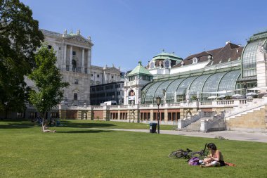 Viyana, Avusturya - 19 Haziran 2023: Viyana 'daki Burggarten Park' taki Kelebek Evi