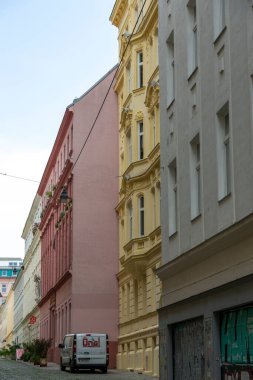 Viyana, Avusturya - 18 Haziran 2023: Viyana sokaklarından birinin manzarası