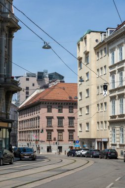 Viyana, Avusturya - 22 Haziran 2023: Viyana sokaklarından birinin manzarası