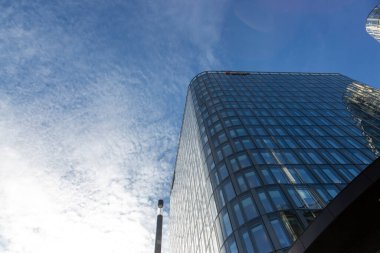 Viyana, Avusturya - 14 Şubat 2023: Avustralya başkenti Viyana 'nın Merkez İstasyonu yakınlarındaki modern mimarisi