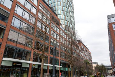 Bratislava, Slovakya - 14 Şubat 2024: Slovak başkenti Bratislava 'nın modern mimarisi