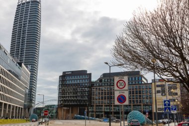 Bratislava, Slovakya - 14 Şubat 2024: Slovak başkenti Bratislava 'nın modern mimarisi