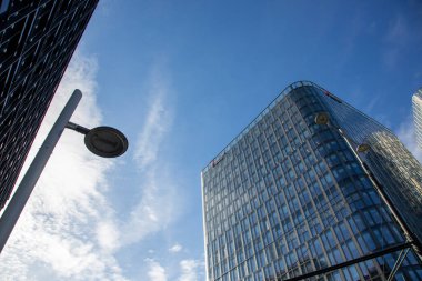 Viyana, Avusturya - 14 Şubat 2023: Avusturya başkenti Viyana 'nın Merkez İstasyonu yakınlarındaki modern mimarisi