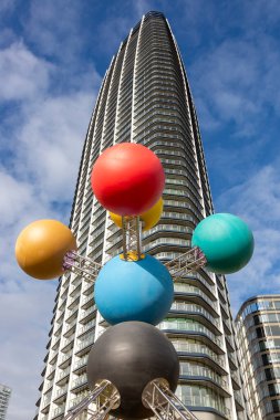 Bratislava, Slovakya, 23 Aralık 2023: Bratislava 'daki Eurovea 2 alışveriş merkezi yakınlarında kurulum