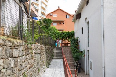 Budva, Karadağ - 03 Ağustos 2017: Karadağ 'ın Budva kenti Panoraması.