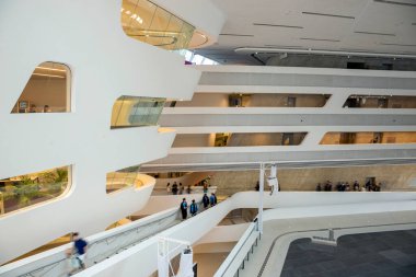 Viyana, Avusturya - 16 Haziran 2023: Viyana Ekonomi ve İş Üniversitesi Öğrenim Merkezi