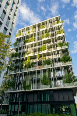 Viyana, Avusturya - 16 Haziran 2023: Viyana 'da Trabrennstrasse' deki evler