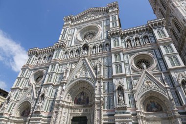 Floransa, İtalya - 21 Ağustos 2019: İtalya 'da Floransa' da Aziz Mary Katedrali Cephesi