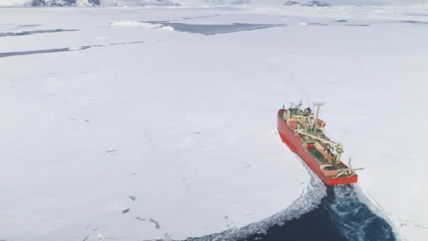 Vista Cima Para Baixo Red Icebreaker Navio Romper Gelo Antártida — Vídeo de Stock