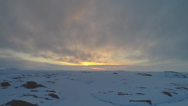 Antártico Amanecer Cielo Sobre Montaña Vista Aérea Antártida Majestic Dynamic — Vídeo de stock