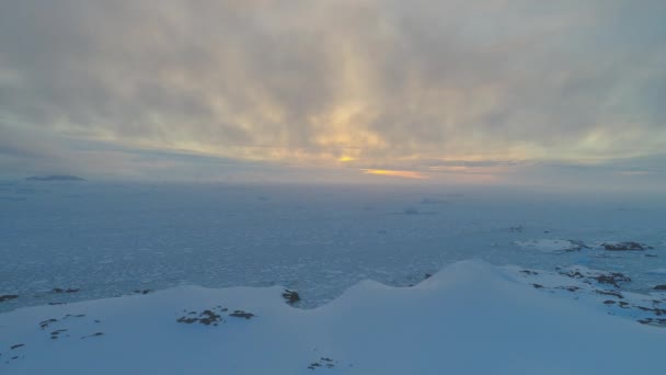 Antarktis Sunrise Sky Över Glacier Flygfoto Arctic Majestic Solar Sunset — Stockvideo