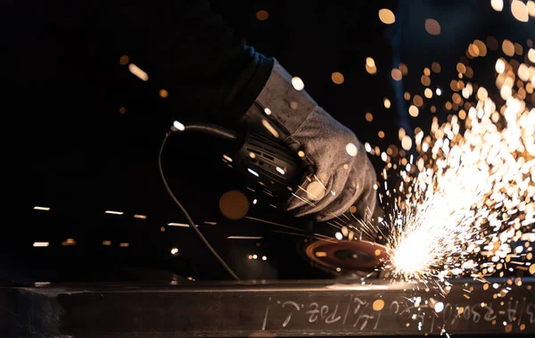 Man Working Iron Grinder Man Work Sparkles Fire Grinder Cutting — Stock Photo, Image