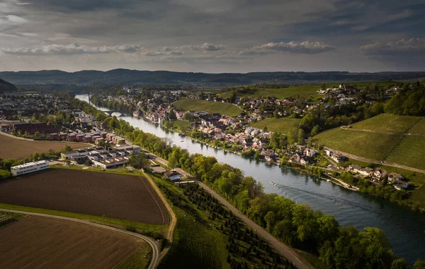 Воздушное Изображение Прекрасной Швейцарской Деревни Эглисау Кантон Цюрих — стоковое фото