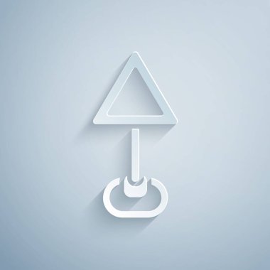 Kağıt kesiği Boş Üçgen uyarısı simgesi gri arkaplanda izole edildi. Trafik kuralları ve güvenli sürüş. Kağıt sanatı tarzı. Vektör.