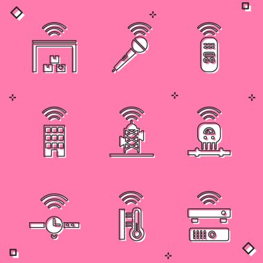 Akıllı depo kablosuz mikrofon uzaktan kumandasını kablosuz anten sensörü Smartwatch ve termometre simgesi ile eve ayarla. Vektör.