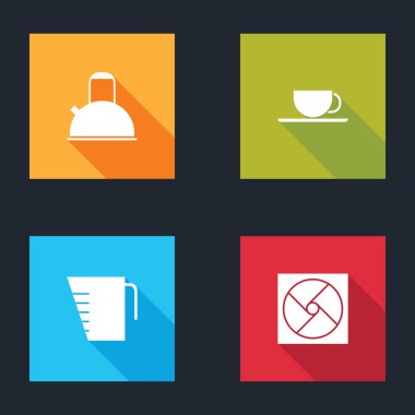 Kettle 'ı, kahve fincanı, ölçü ve havalandırma ikonu ile ayarla. Vektör.