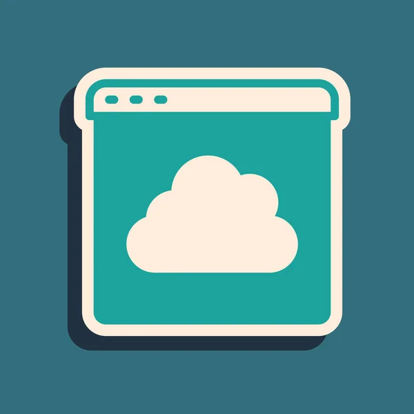 Icône Transfert Stockage Données Green Cloud Isolée Sur Fond Vert — Image vectorielle