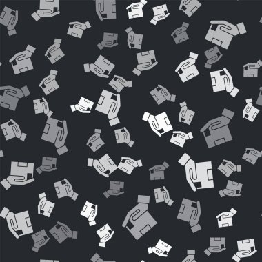 Gri Teslimat Sigorta ikonu, siyah arka planda kusursuz desen izole etti. Kalkanın ötesinde sigorta kutuları var. Vektör..