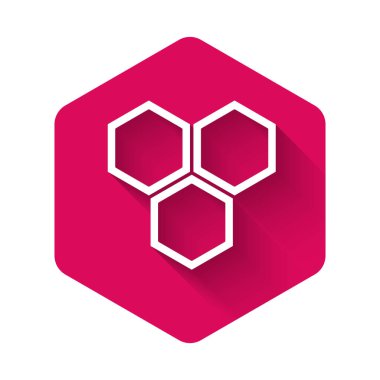 Beyaz bal peteği simgesi uzun gölge arkaplan izole. Bal hücrelerinin sembolü. Tatlı doğal yemek. Pembe altıgen düğmesi. Vektör.