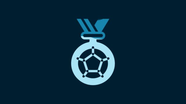 Біла Футбольна Або Футбольна Медаль Ізольована Синьому Фоні Відео Рух — стокове відео