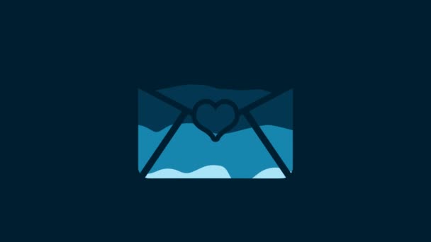 青の背景に隔離されたバレンタインハートアイコンを持つホワイトエンベロープ 手紙の愛とロマンス 4Kビデオモーショングラフィックアニメーション — ストック動画