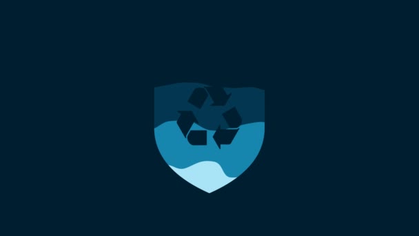 Λευκό Σύμβολο Ανακυκλώστε Εσωτερικό Εικονίδιο Ασπίδας Απομονωμένο Μπλε Φόντο Οικολογική — Αρχείο Βίντεο