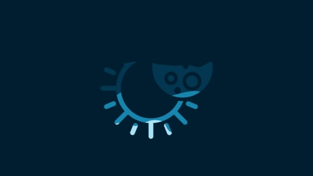 青い背景に隔離された太陽のアイコンの白の日食 皆既日食 4Kビデオモーショングラフィックアニメーション — ストック動画