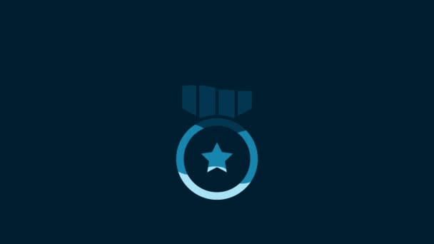 白色勋章图标隔离在蓝色背景 胜利的标志 4K视频运动图形动画 — 图库视频影像